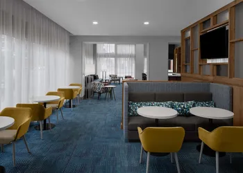 Hampton Inn Cleveland-Downtown hotel thumbnail 2