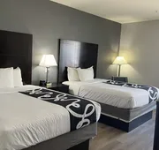 La Quinta Inn & Suites by Wyndham Houston Energy Corridor hotel detail image 4