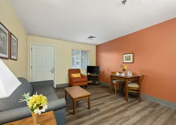 Affordable Suites Fredericksburg hotel thumbnail 4