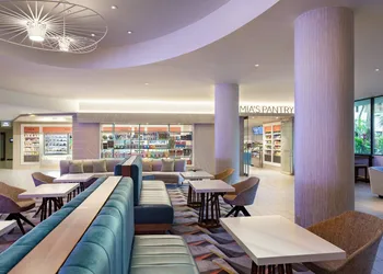 Miami Airport Marriott hotel thumbnail 5