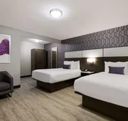 Sunset West Hotel, SureStay Collection by Best Western hotel detail image 4