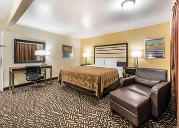 Quality Inn & Suites Capitola By the Sea hotel thumbnail 6