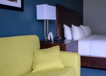 Days Inn by Wyndham Sarnia Harbourfront hotel thumbnail 5