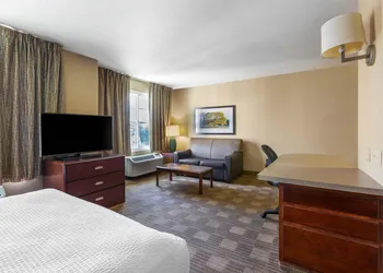 Extended Stay America Select Suites Phoenix Airport E Oak St hotel thumbnail 5