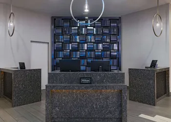 Hilton Houston Plaza/Medical Center hotel thumbnail 3
