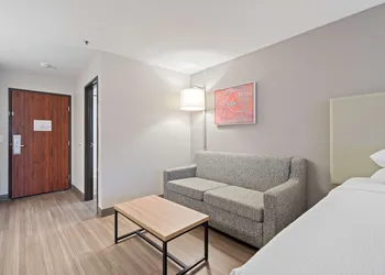 Best Western Lake Oswego/Portland Hotel & Suites hotel thumbnail 7