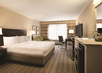 Country Inn & Suites by Radisson, Atlanta Airport North, GA hotel thumbnail 4
