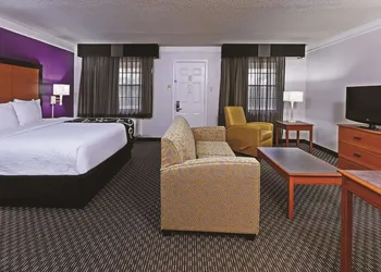 La Quinta Inn by Wyndham and Conference Center San Angelo hotel thumbnail 5