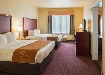 Comfort Suites Texarkana Texas hotel thumbnail 7