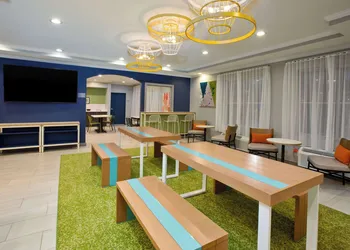 Spark By Hilton Walker Grand Rapids North hotel thumbnail 3