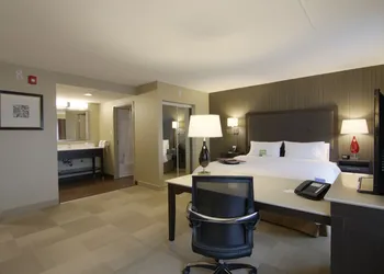 Hampton Inn & Suites by Hilton Toronto Markham hotel thumbnail 7