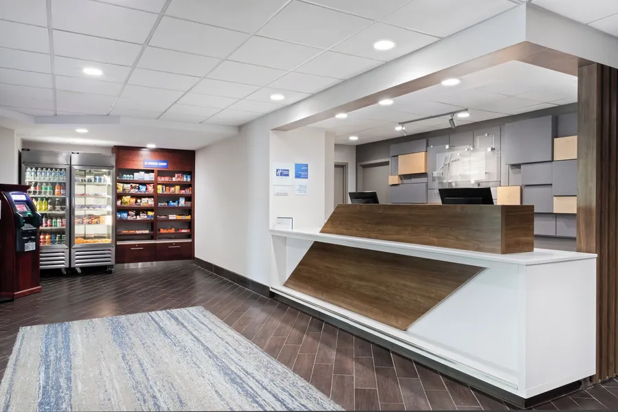Holiday Inn Express & Suites Cincinnati Riverfront by IHG hotel detail image 6