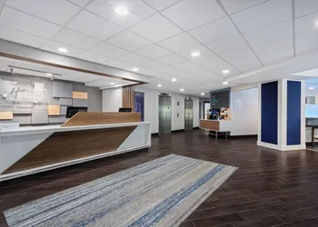 Holiday Inn Express & Suites Cincinnati Riverfront by IHG hotel thumbnail 7