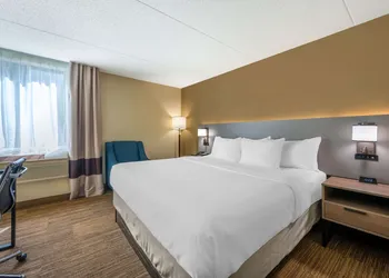 Comfort Inn & Suites East Hartford - Hartford hotel thumbnail 7