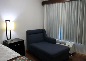 Pine Tree Inn hotel thumbnail 7
