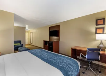 Comfort Inn Saint George North hotel thumbnail 4