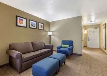 Comfort Inn Saint George North hotel thumbnail 5