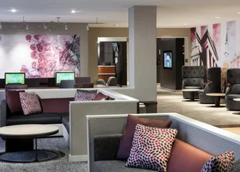 Courtyard by Marriott Alexandria Old Town/Southwest hotel thumbnail 2
