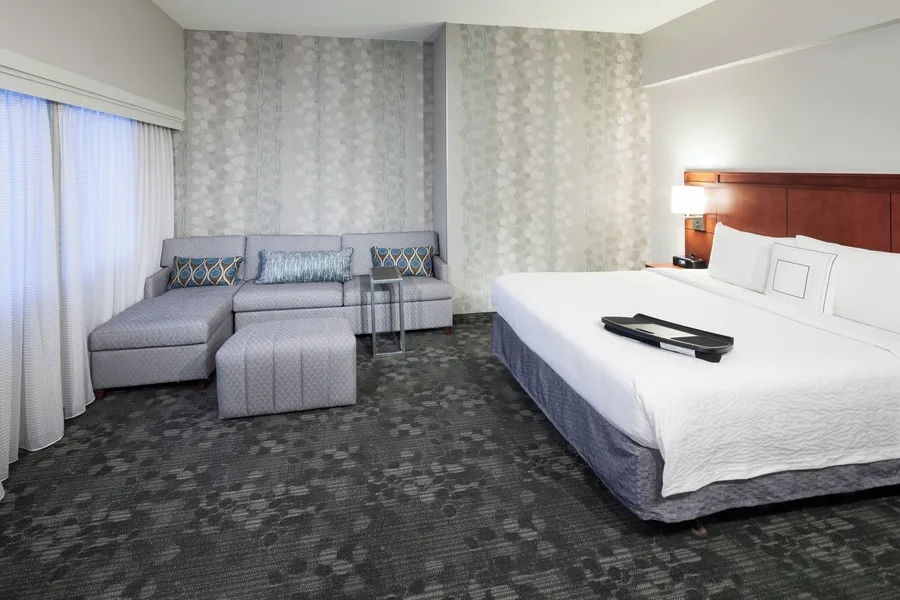 Courtyard by Marriott Alexandria Old Town/Southwest hotel detail image 6