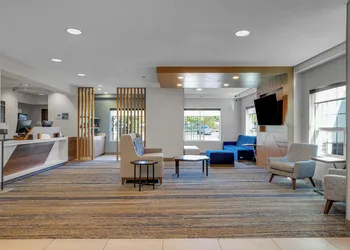 Holiday Inn Express Hotel & Suites Portland-Jantzen Beach by IHG hotel thumbnail 3