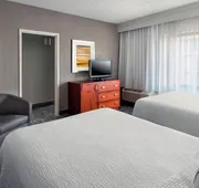 Courtyard by Marriott Newark Liberty International Airport hotel detail image 3