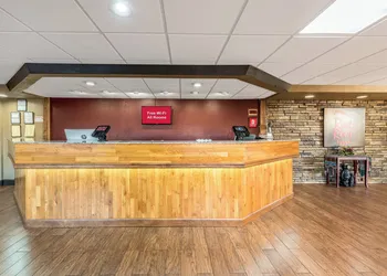 Red Roof Inn & Suites Pigeon Forge - Parkway hotel thumbnail 3