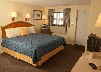 Sands by the Sea Motel hotel thumbnail 4