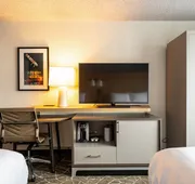 Holiday Inn Newark International Airport by IHG hotel detail image 5