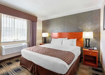 Best Western The Inn At Rochester Airport hotel thumbnail 6