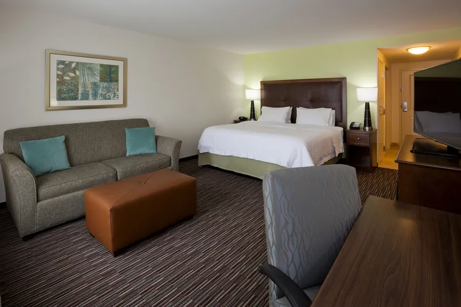 Hampton Inn & Suites Minneapolis West/ Minnetonka hotel detail image 6