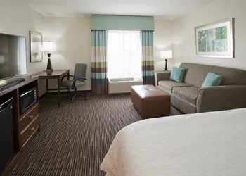 Hampton Inn & Suites Minneapolis West/ Minnetonka hotel thumbnail 7