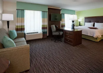 Hampton Inn & Suites Minneapolis West/ Minnetonka hotel thumbnail 8