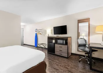 SureStay Hotel by Best Western Albuquerque Midtown hotel thumbnail 6