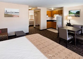 Best Western Airport Inn hotel thumbnail 7