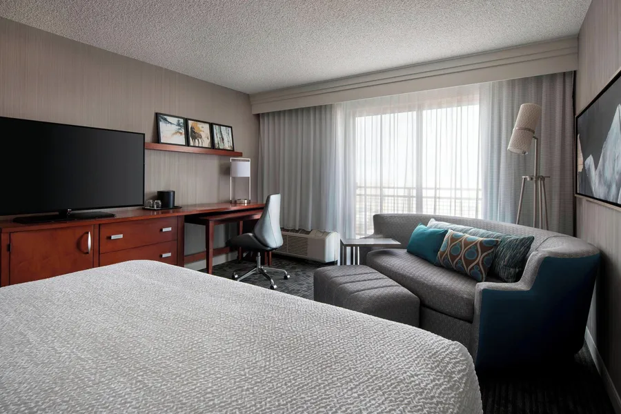 Courtyard by Marriott Denver Airport hotel detail image 6
