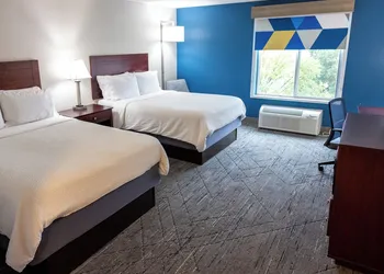 Holiday Inn Express & Suites Wichita Airport by IHG hotel thumbnail 7