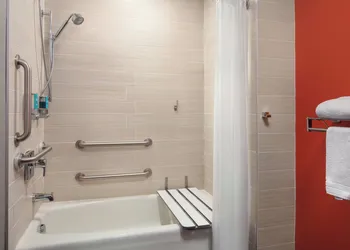 Aloft by Marriott Buffalo Airport hotel thumbnail 6
