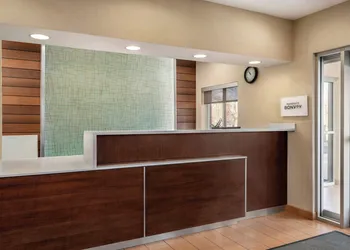 Fairfield Inn by Marriott Philadelphia Airport hotel thumbnail 2