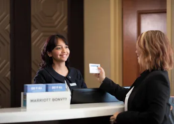 Sheraton Niagara Falls hotel thumbnail 3