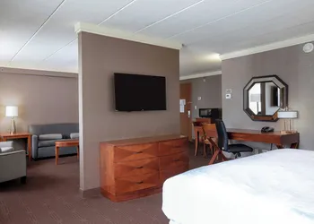 Sheraton Niagara Falls hotel thumbnail 6