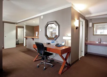 Sheraton Niagara Falls hotel thumbnail 7