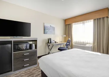 Best Western Plus Peppertree Airport Inn hotel thumbnail 6