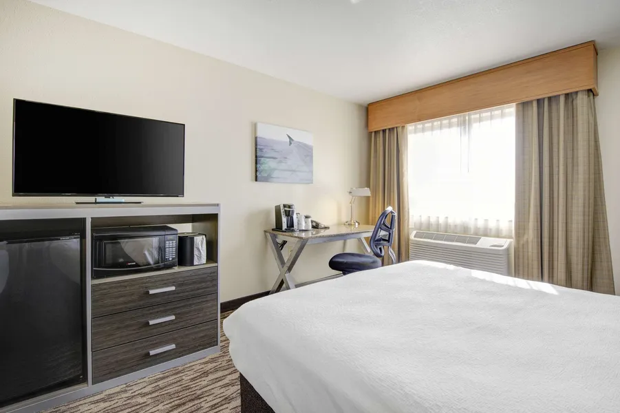 Best Western Plus Peppertree Airport Inn hotel detail image 6