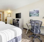 Best Western Plus Peppertree Airport Inn hotel detail image 7