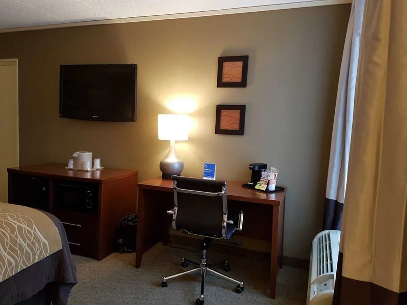 Comfort Inn Wethersfield - Hartford hotel detail image 6