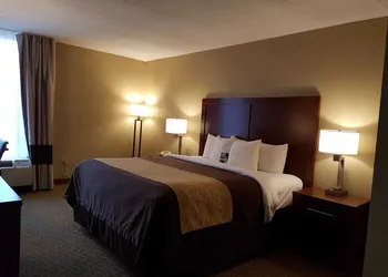 Comfort Inn Wethersfield - Hartford hotel thumbnail 7