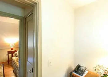 The Wayside Inn Bed & Breakfast hotel thumbnail 8