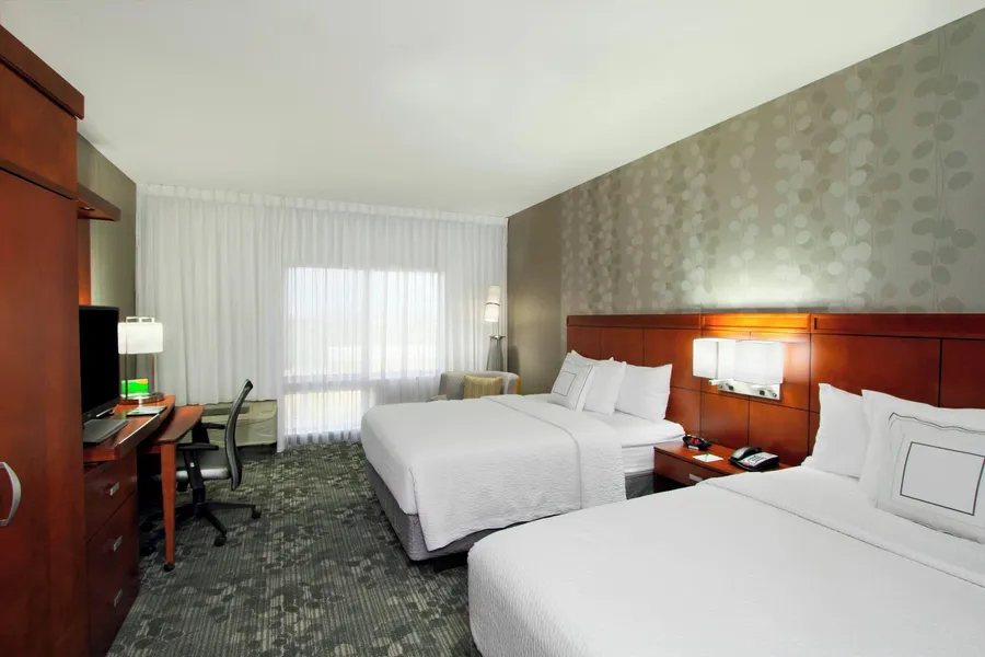 Courtyard by Marriott Victoria hotel detail image 6