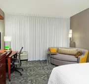 Courtyard by Marriott Victoria hotel detail image 7