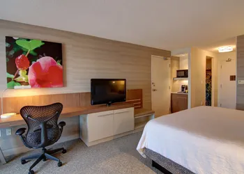 Hilton Garden Inn Toronto - Mississauga hotel thumbnail 6